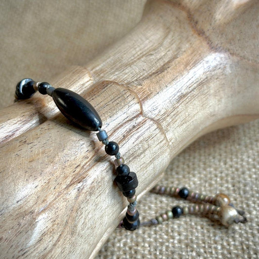 Dangly Adjustable Beaded Shungite Bracelet | Shungite Array on Camo Hemp