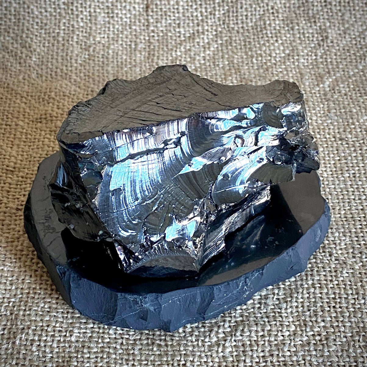 Elite Shungite Nugget 194g | On Black Shungite Slab