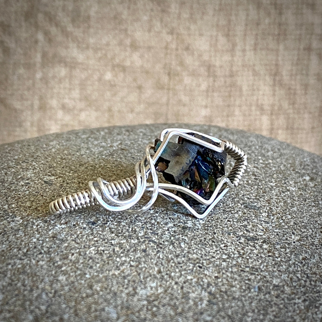 Elite Shungite Pendant | 3.1 g Woven Argentium Silver Setting 3