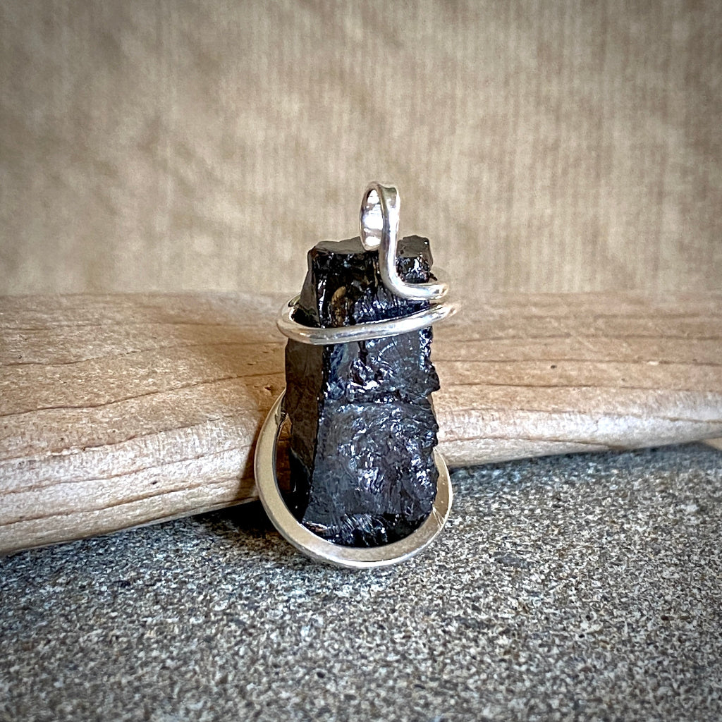 Elite Shungite Pendant | 3.6 g Hand Forged Sterling Silver Setting back