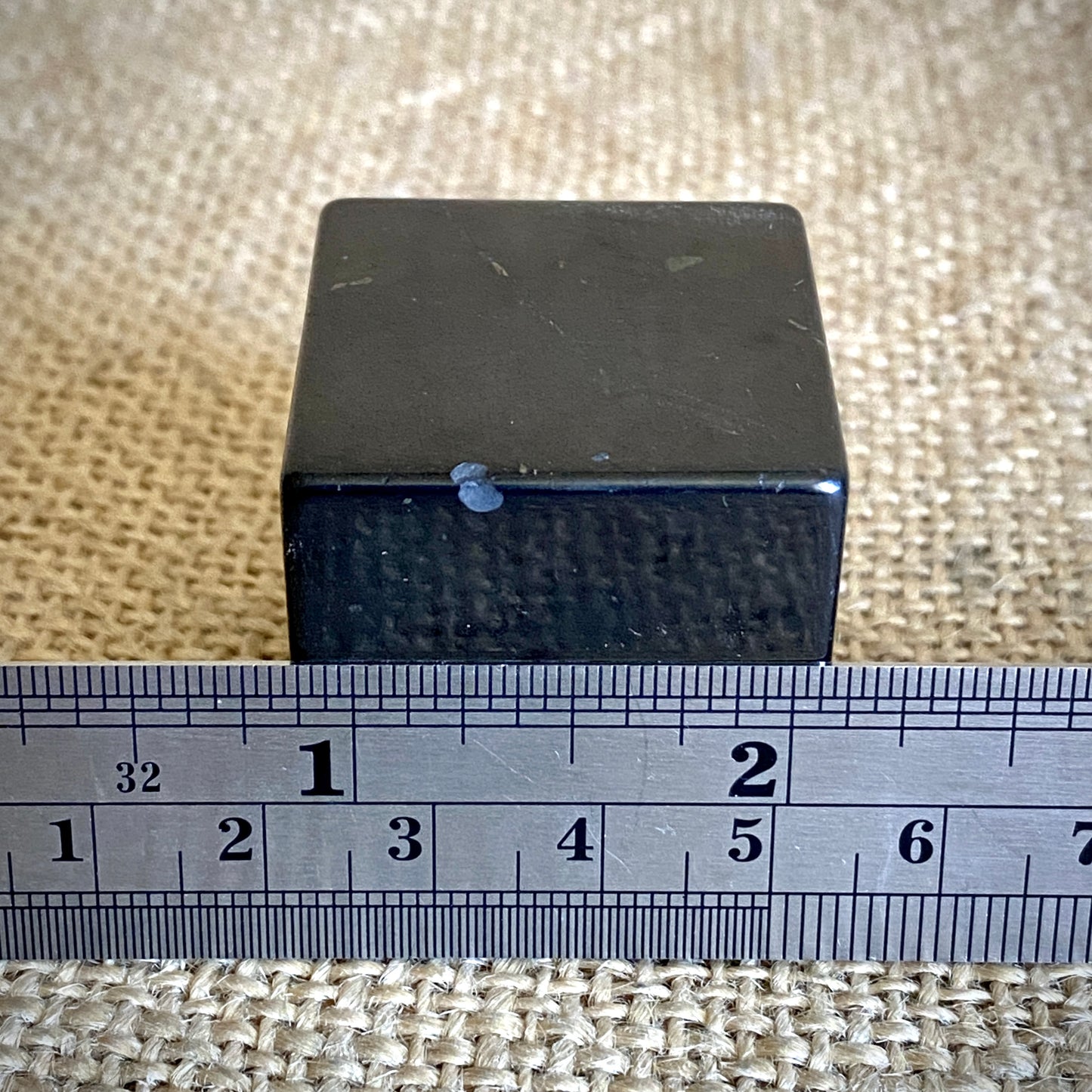 Small Shungite Cube 30mm | PRICE REDUCED | Chipped Corners