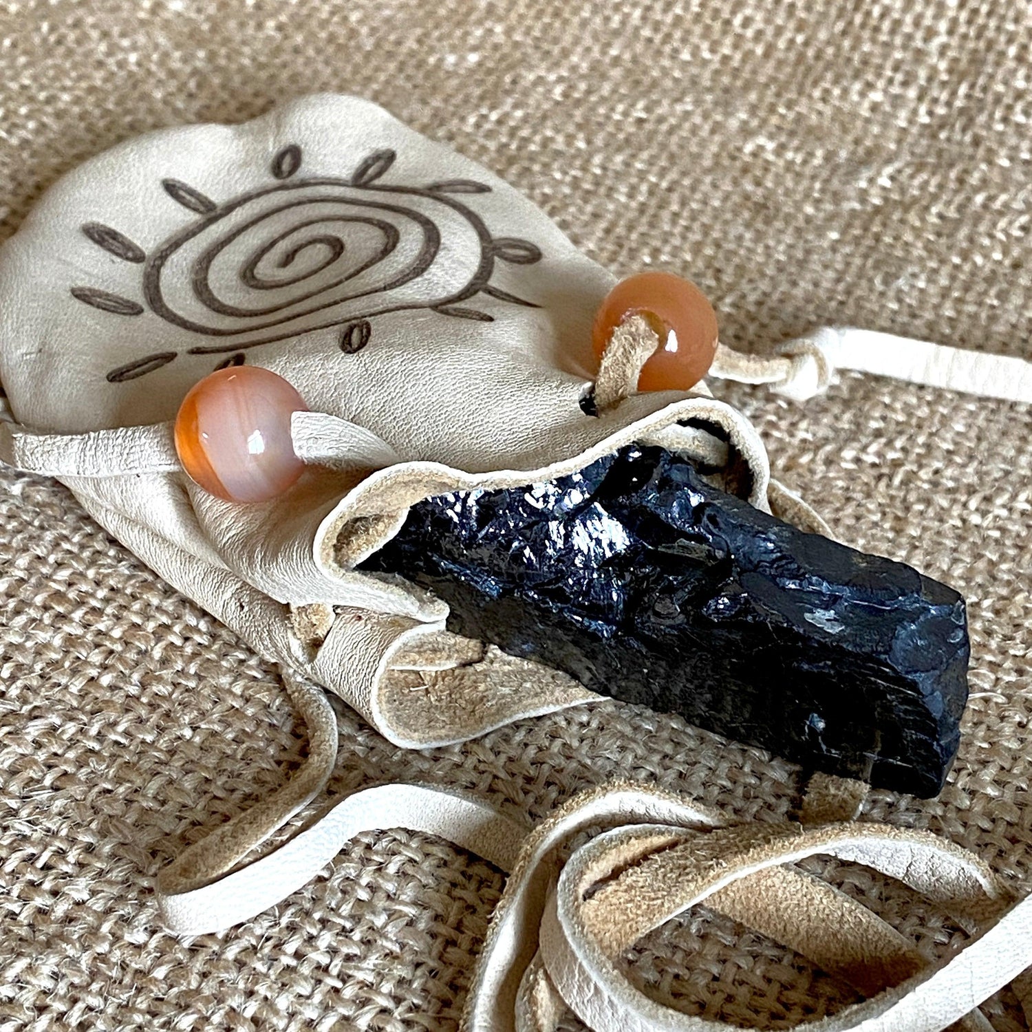 Shungite Queen gift pouch elite nugget