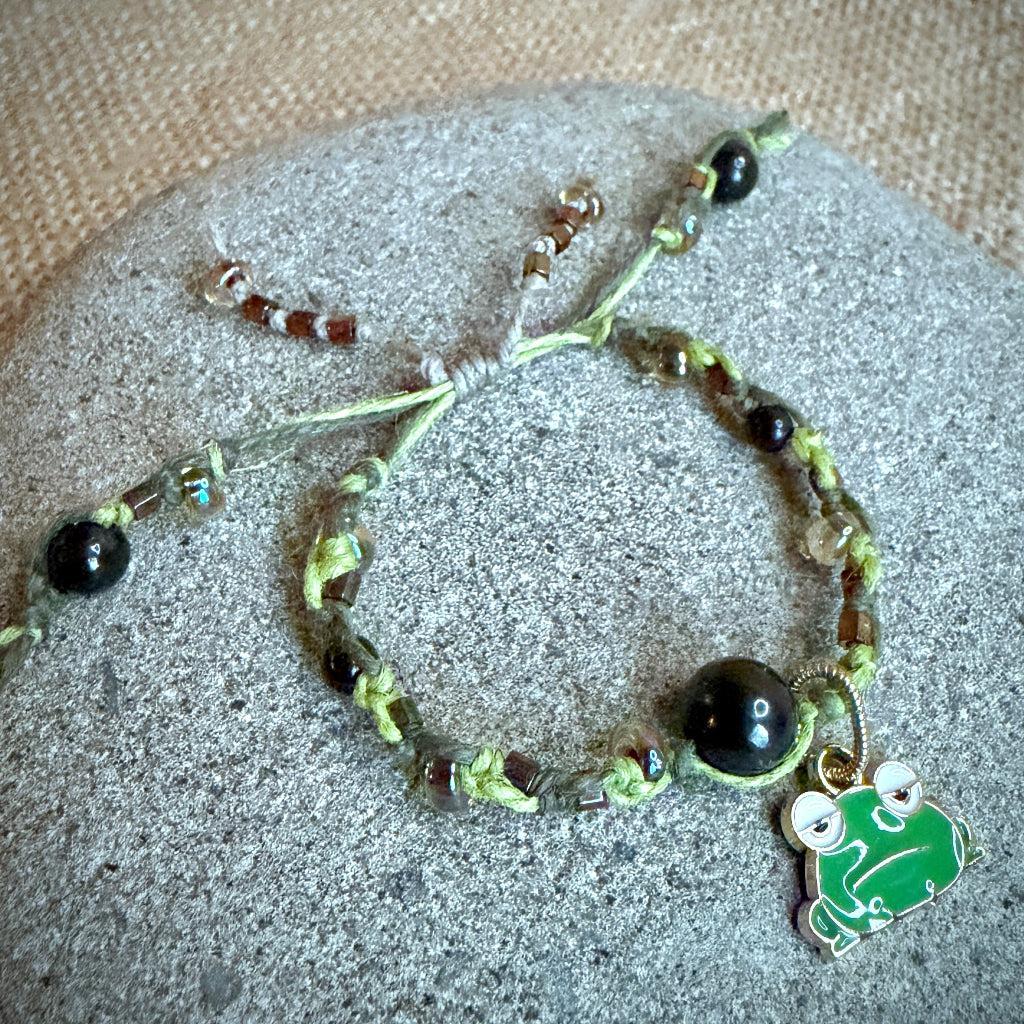 Adjustable Shungite Bracelet for Kids | Grumpy Frog on Green Hemp
