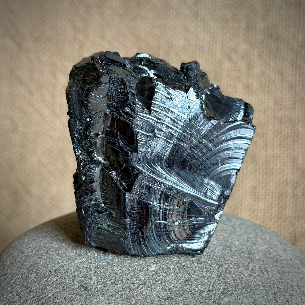 Elite Shungite Nugget 228g | On Polished Black Shungite Circular Tile 2