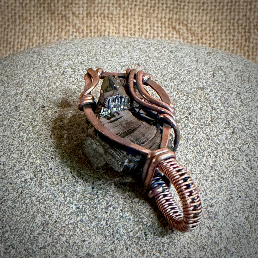 Elite Shungite Pendant | 11.4 g Antiqued Copper Setting 3