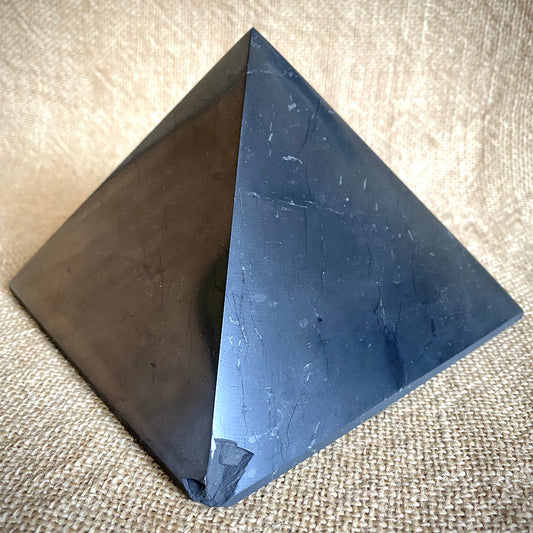 Genuine Shungite Pyramid 6 Inch Base | PRICE REDUCED chip