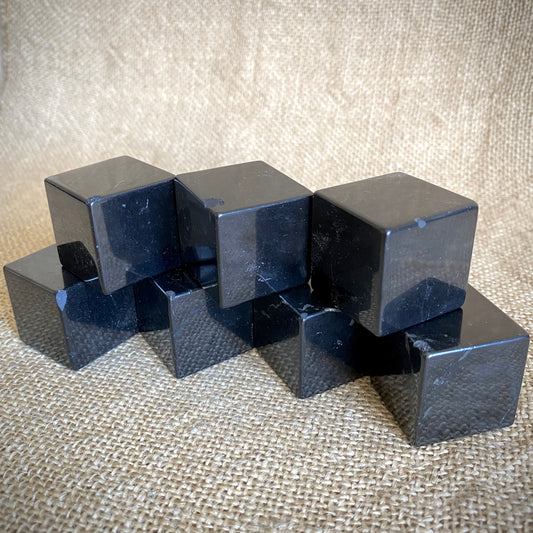 Small Shungite Cube 30mm | PRICE REDUCED | Chipped Corners