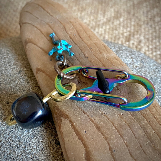 Shungite Clip-On for Pets | Square Bead, Green Frog Charm, Brass Wire 2