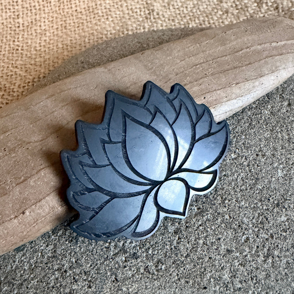 Shungite Phone Plate | Large Lotus Flower, 50mm front side