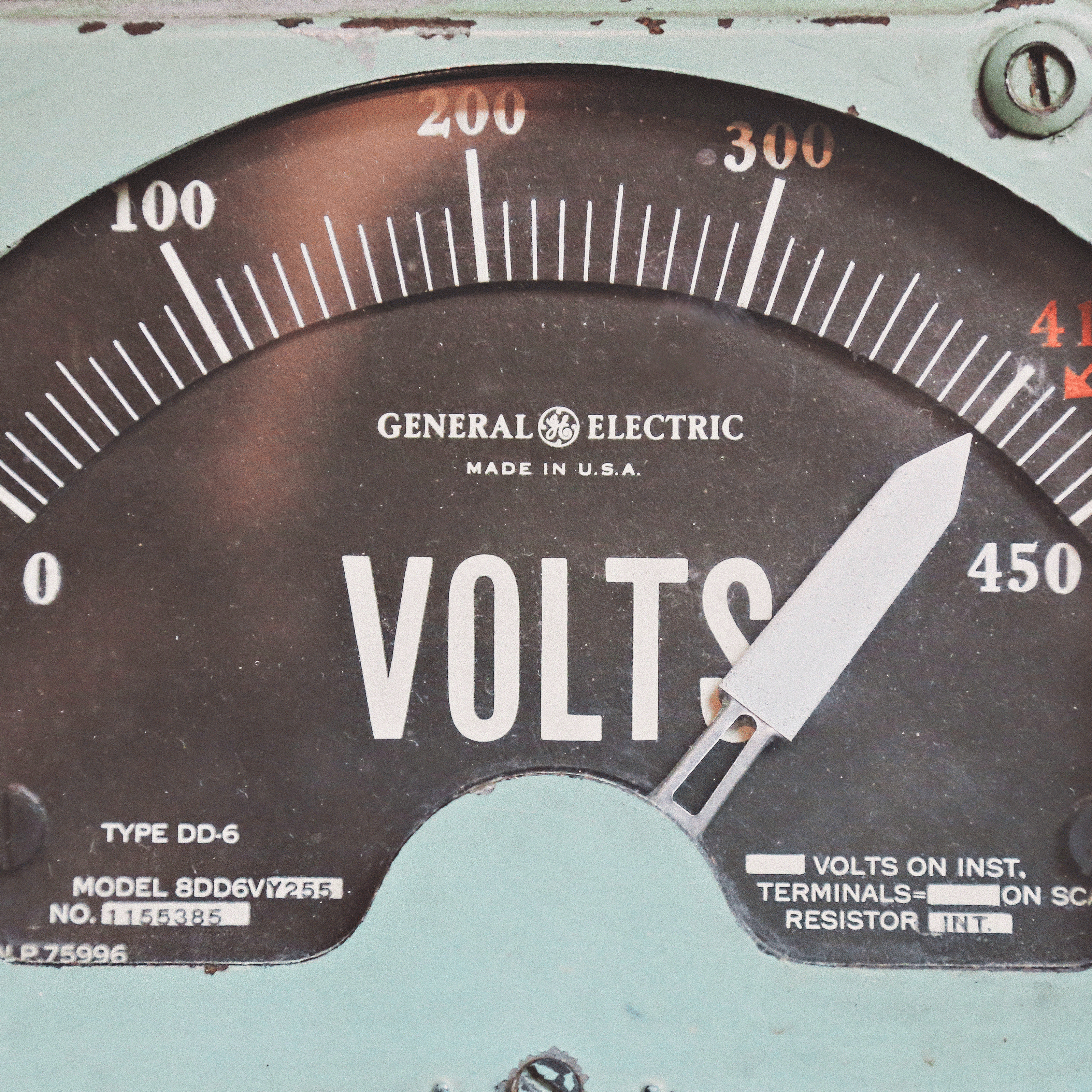 Volt meter
