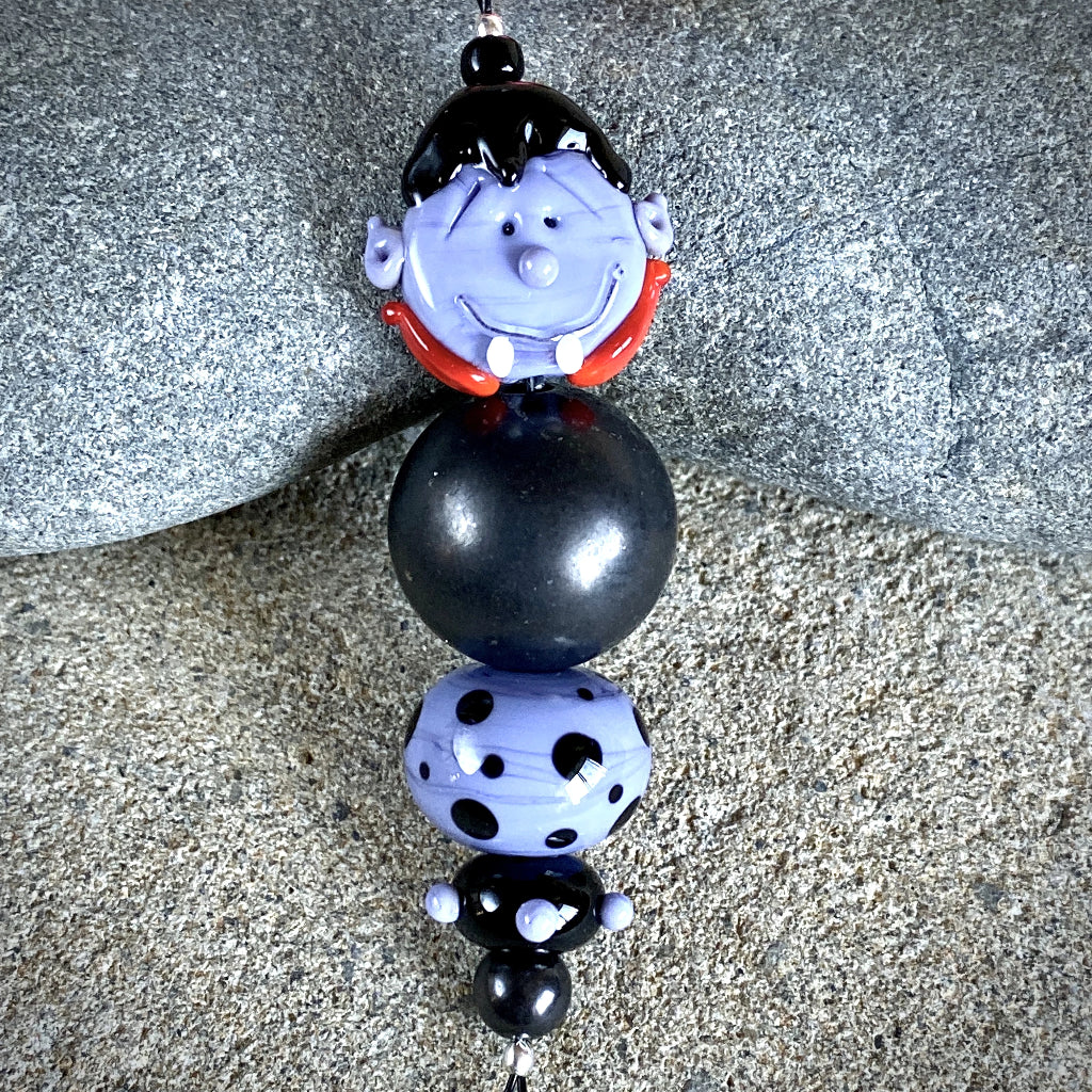 Shungite & Dracula Halloween Clip-On Necklace - Shungite Queen