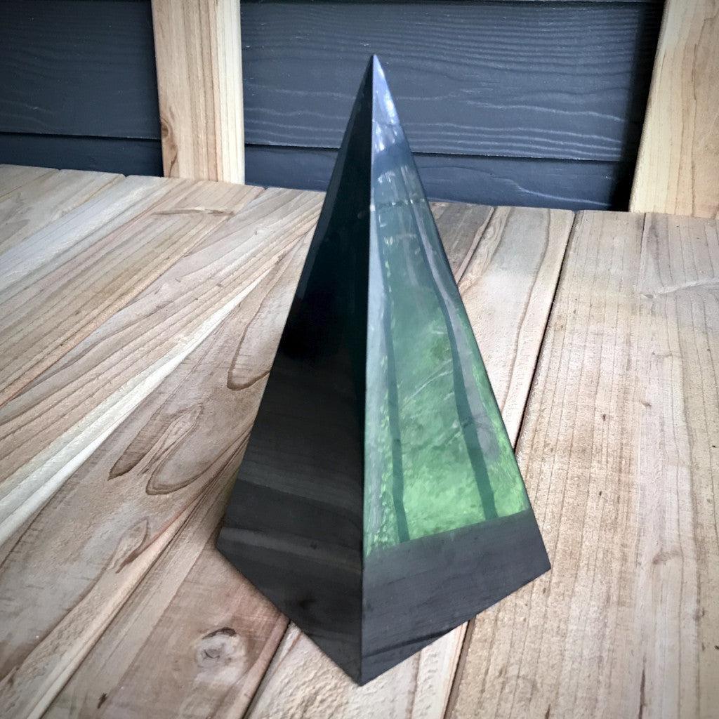 High Shungite Pyramid, 100mm Base (4 Inches Square), EMF Protection - A Real Stunner - Shungite Queen