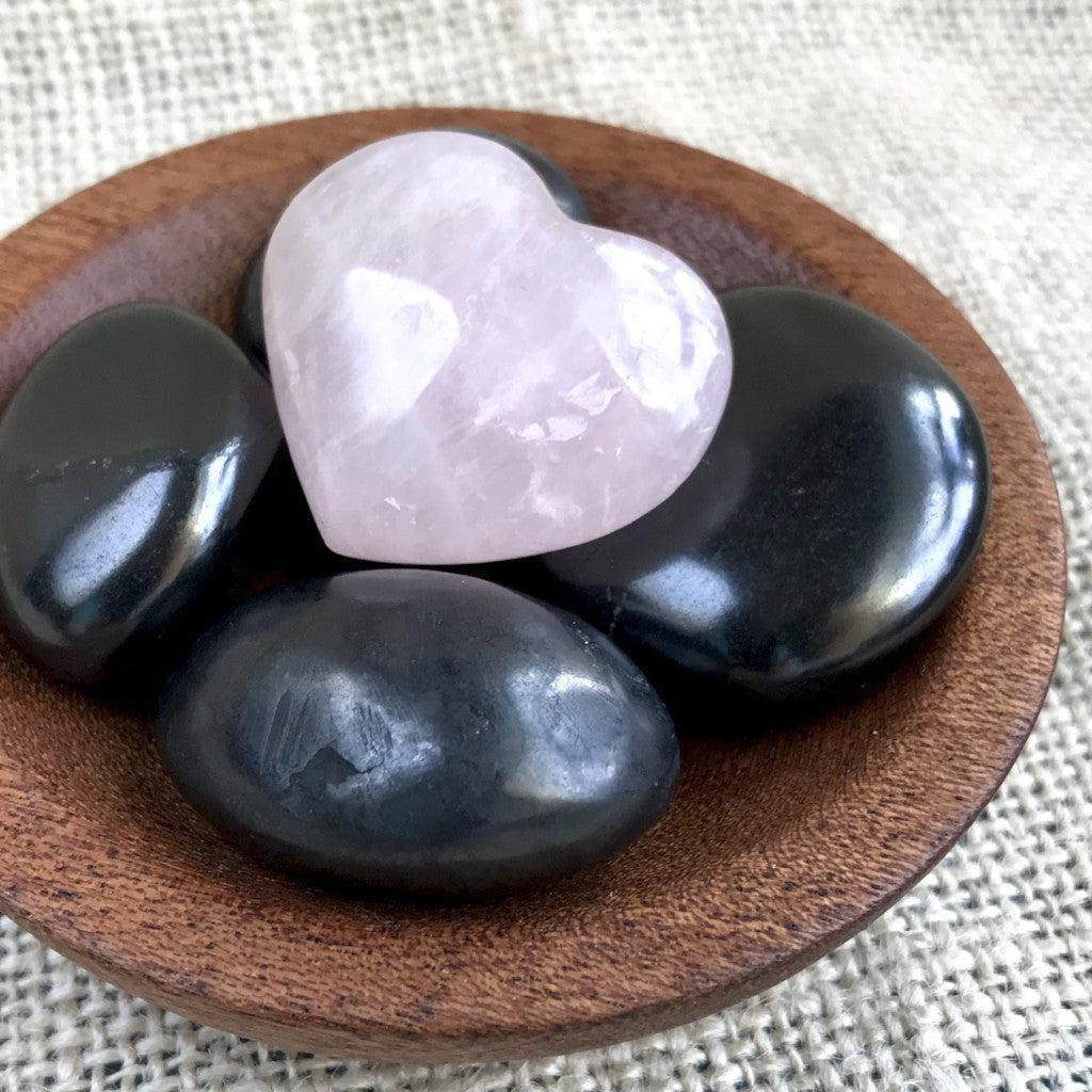 Tumbled Shungite Stones w/Sweet Rose Quartz Heart In Wood Bowl, - Shungite Queen