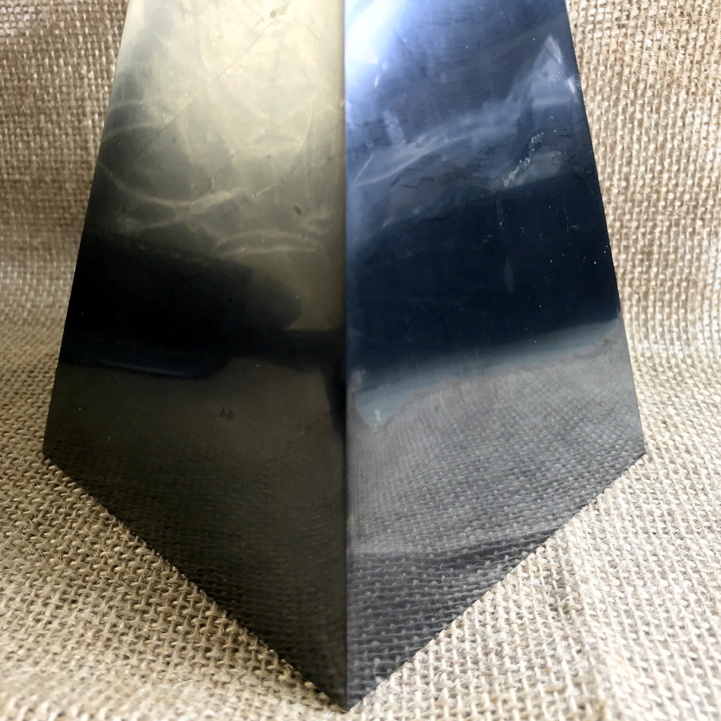 High Shungite Pyramid, 100mm Base (4 Inches Square), EMF Protection - A Real Stunner - Shungite Queen